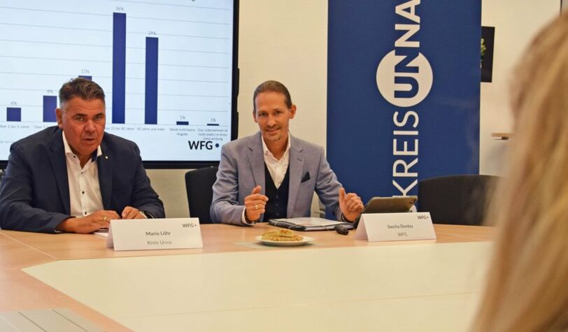 Stellten die Ergebnisse des Wirtschaftsmonitor Kreis Unna vor: Landrat Mario Löhr (links) und WFG-Chef Sascha Dorday. Foto: WFG